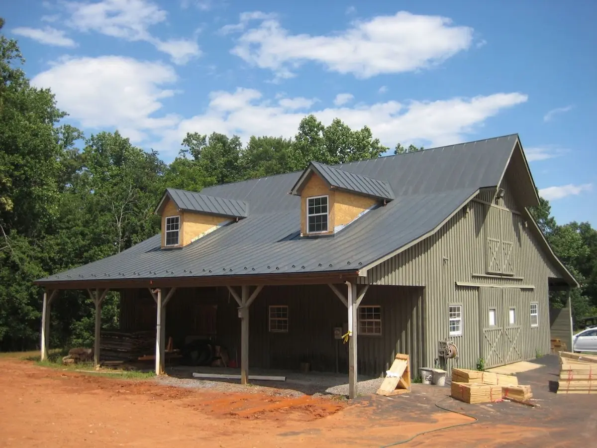 Expert Roof Repair workmanship in Camino Heights